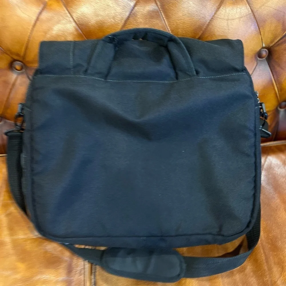 Targus laptop bag in GUC